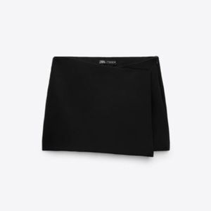 NWT Black Zara Asymmetrical Skort / Skirt - Medium